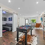 Luxury Getaway With Retreat Heated Pool And Jacuzzi L31