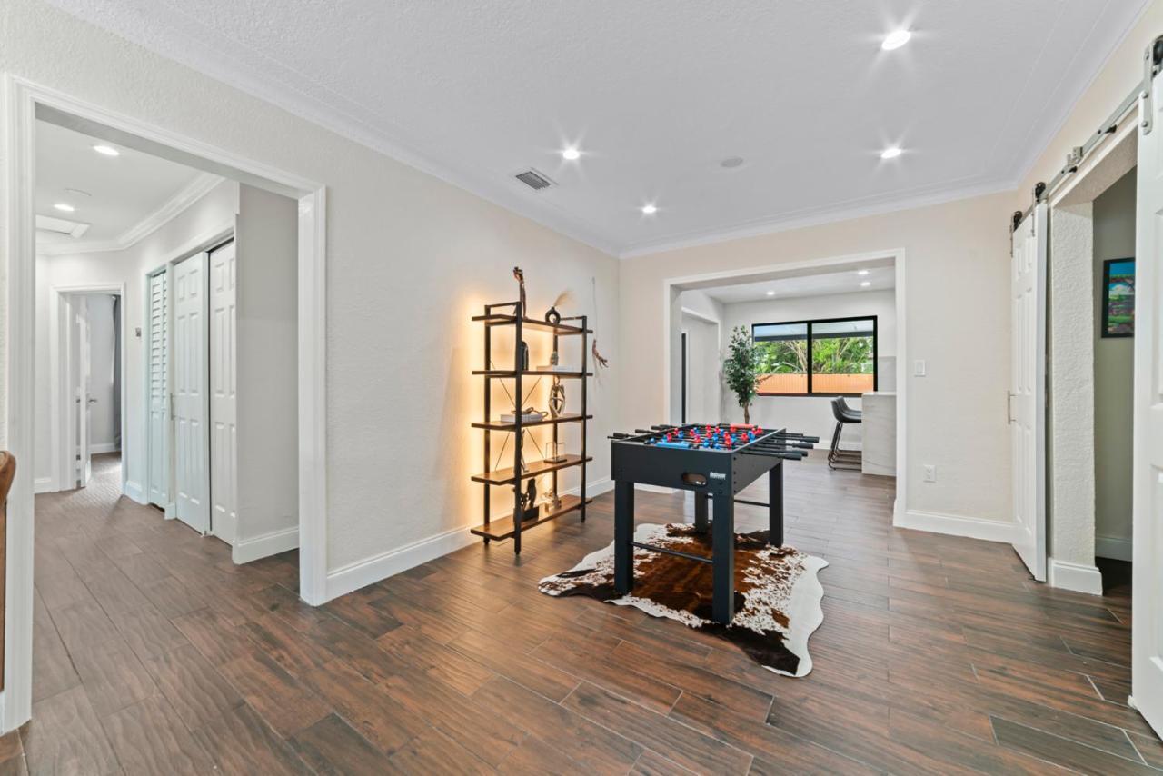 Luxury Getaway With Retreat Heated Pool And Jacuzzi L31 Miami
